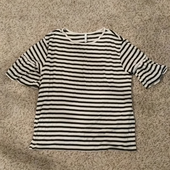 Z Supply Tops - Z Supply Ruffle Sleeve Stripe Tee Z Supply Tops - Z Supply Ruffle Sleeve Stripe Tee